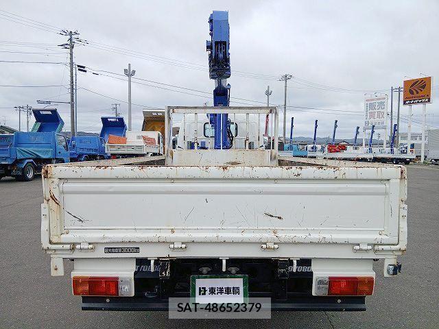 Hino DUTRO 2007-08 7357595-4