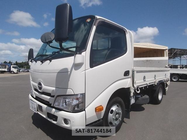 Hino DUTRO 2024-12 7357587-0