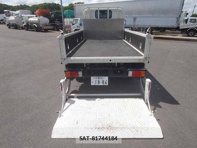 Hino DUTRO 2024-12 7357587-5