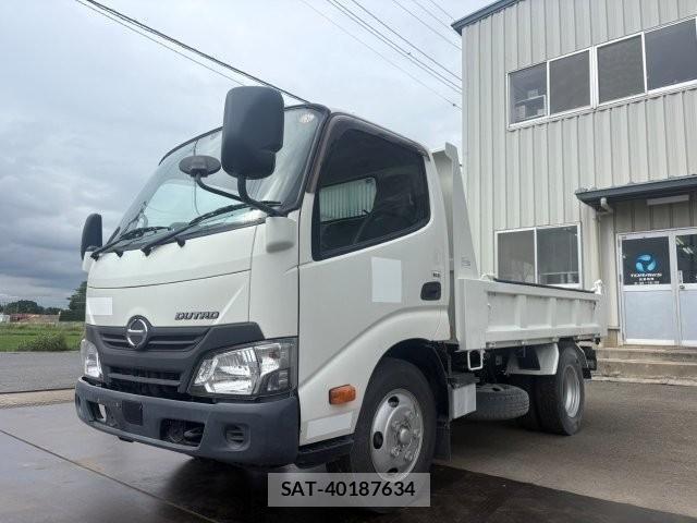 Hino DUTRO 2019-02 7357594-0