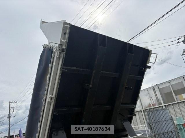 Hino DUTRO 2019-02 7357594-12