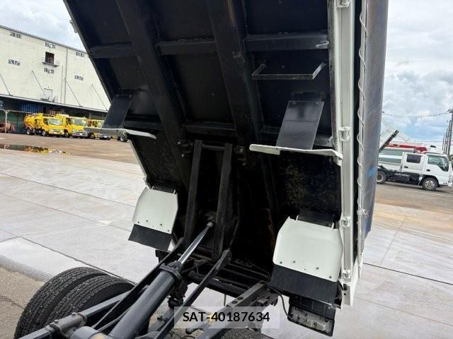Hino DUTRO 2019-02 7357594-13