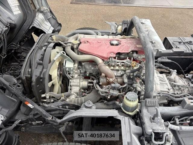 Hino DUTRO 2019-02 7357594-24