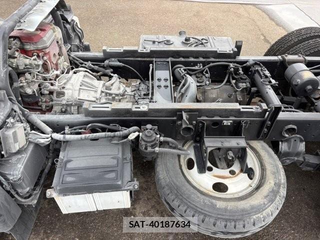 Hino DUTRO 2019-02 7357594-27