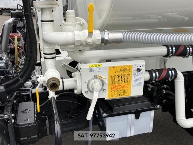 Hino DUTRO 2025-06 7357581-11