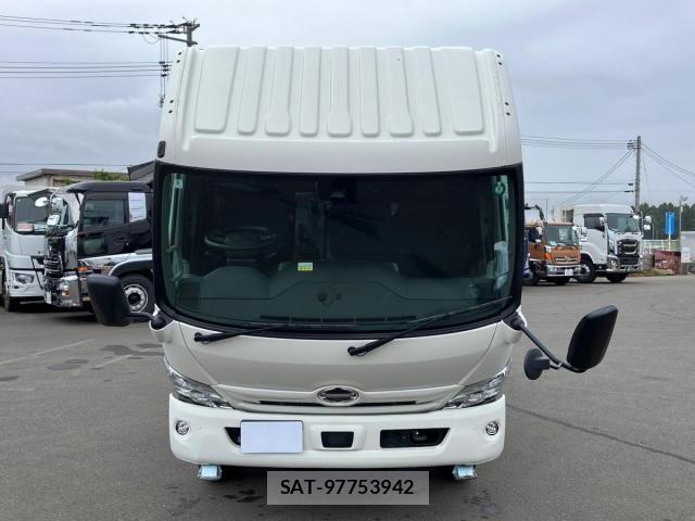 Hino DUTRO 2025-06 7357581-21