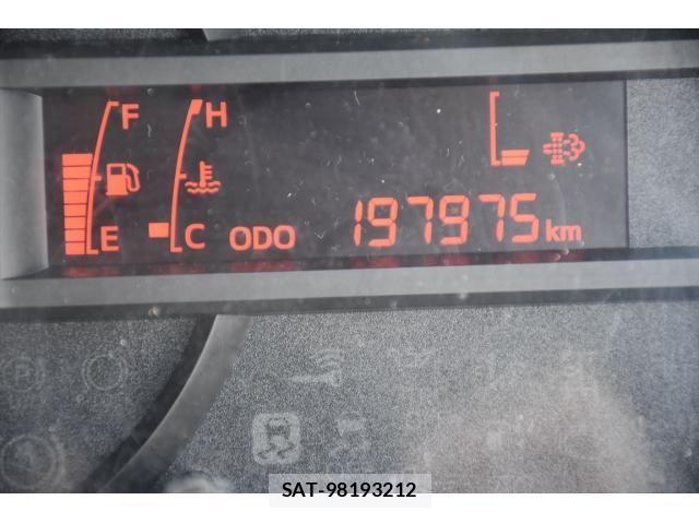 Hino DUTRO 2017-10 7357585-2