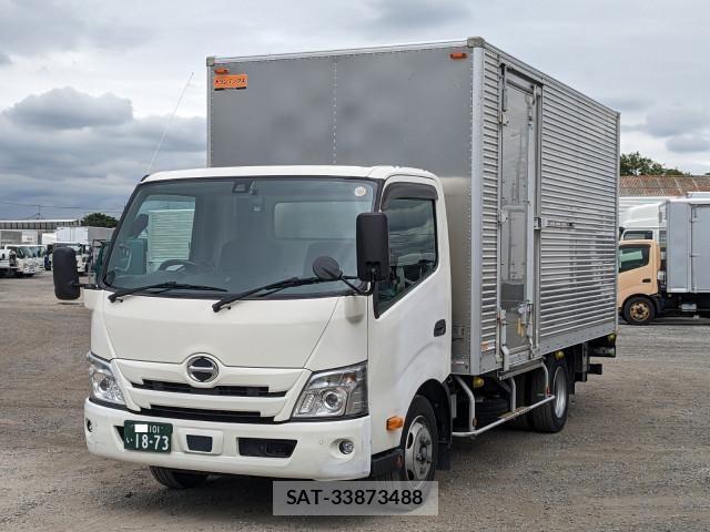 Hino DUTRO 2022-01 7357584-0