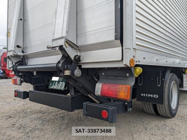 Hino DUTRO 2022-01 7357584-5