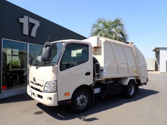 Hino DUTRO 2021-03 7383886-0