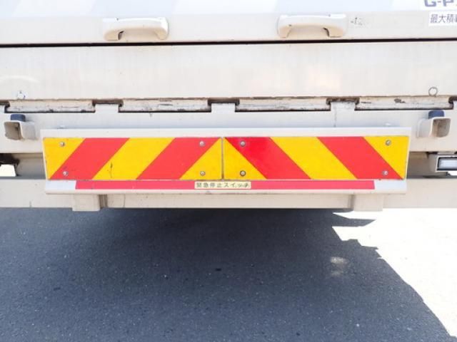 Hino DUTRO 2021-03 7383886-20