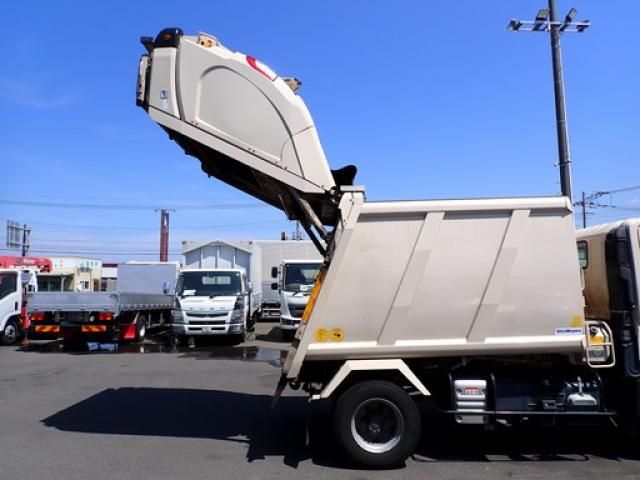 Hino DUTRO 2021-03 7383886-25
