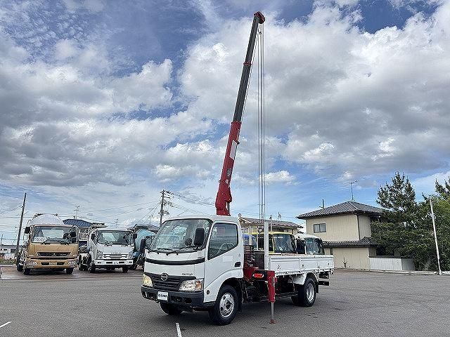 Hino DUTRO 2008-02 7383889-4