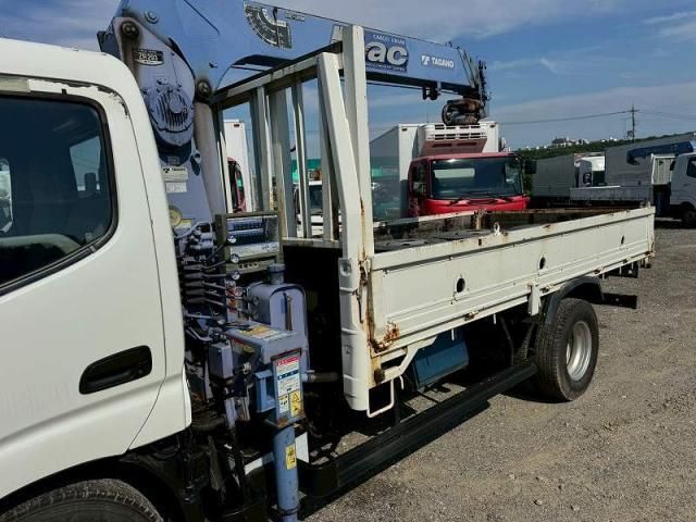 Hino DUTRO 2008-03 7383891-13