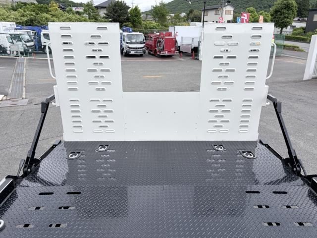 Hino DUTRO 2025-09 7383884-19