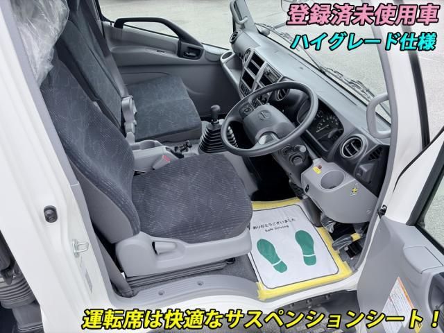 Hino DUTRO 2025-09 7383884-7