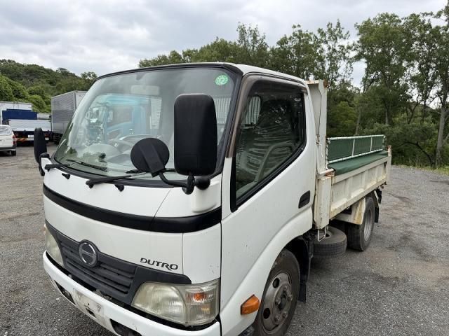 Hino DUTRO 2010-10 7383893-10