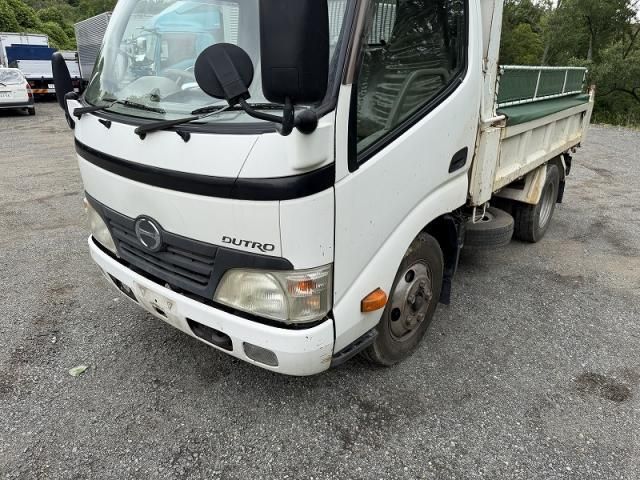 Hino DUTRO 2010-10 7383893-11