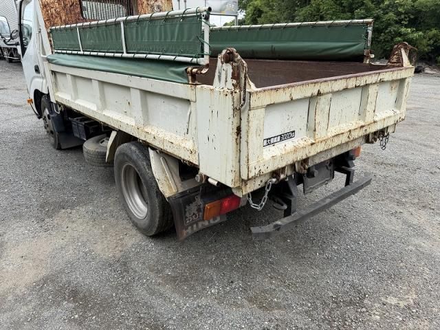Hino DUTRO 2010-10 7383893-12