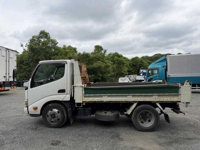 Hino DUTRO 2010-10 7383893-16