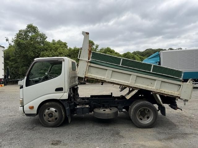 Hino DUTRO 2010-10 7383893-26