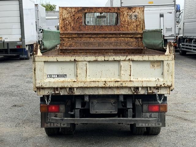 Hino DUTRO 2010-10 7383893-4