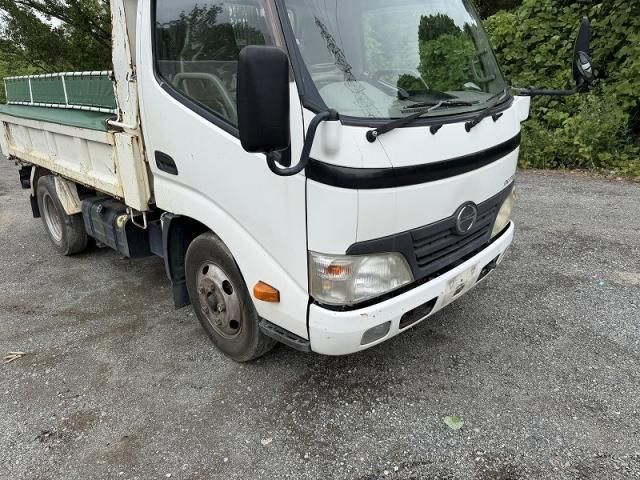 Hino DUTRO 2010-10 7383893-8