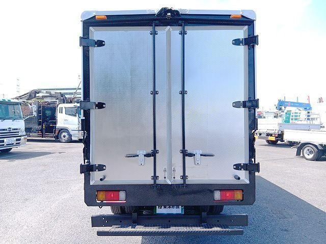 Hino DUTRO 2018-12 7383866-4