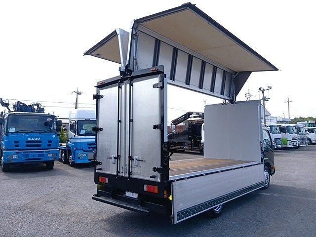 Hino DUTRO 2018-12 7383866-7