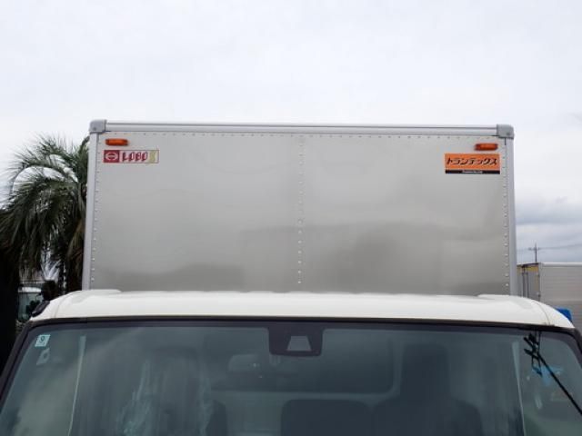 Hino DUTRO 2025-09 7383888-9