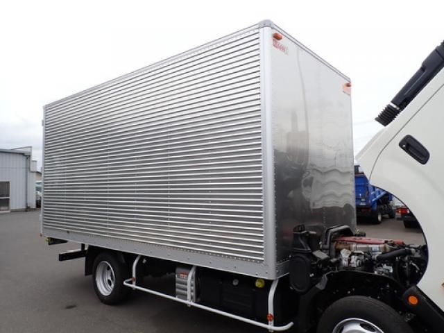Hino DUTRO 2025-09 7383888-11