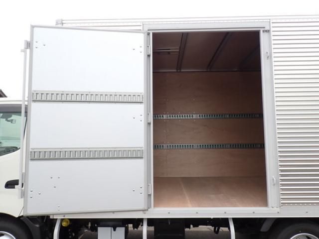 Hino DUTRO 2025-09 7383888-13