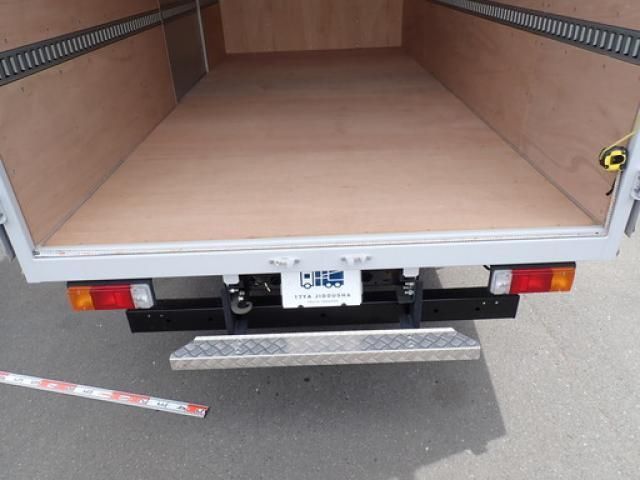 Hino DUTRO 2025-09 7383888-23