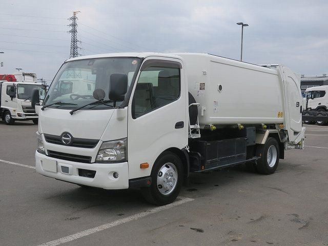 Hino DUTRO 2019-02 7383887-0