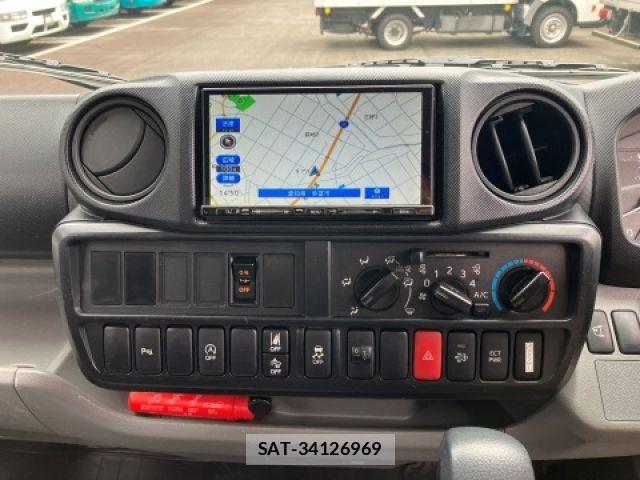 Hino DUTRO 2022-03 7391989-20