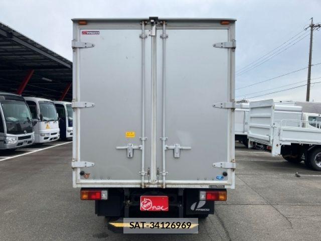 Hino DUTRO 2022-03 7391989-3