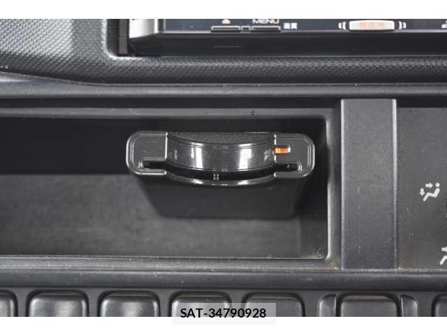 Hino DUTRO 2016-08 7454077-16