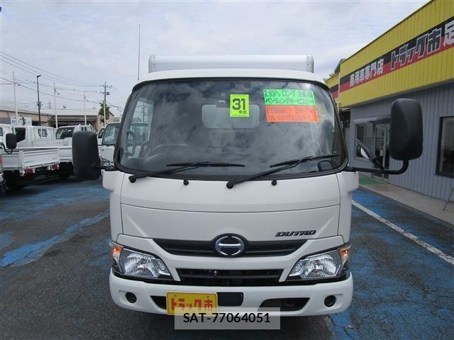 Hino DUTRO 2019-03 7454071-1