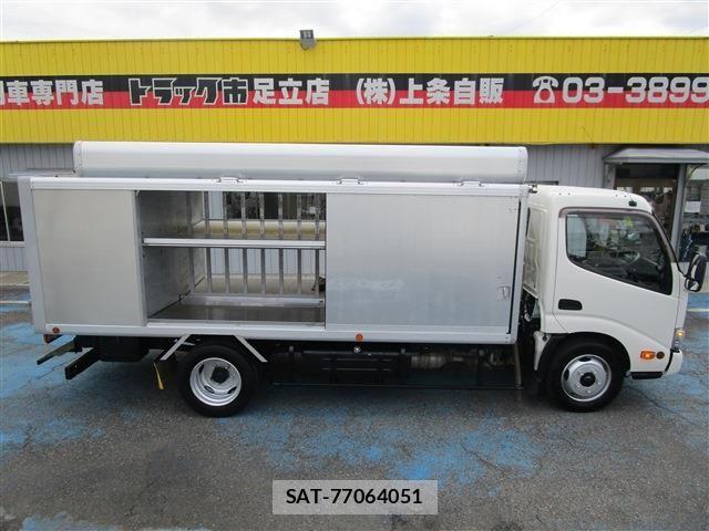 Hino DUTRO 2019-03 7454071-28