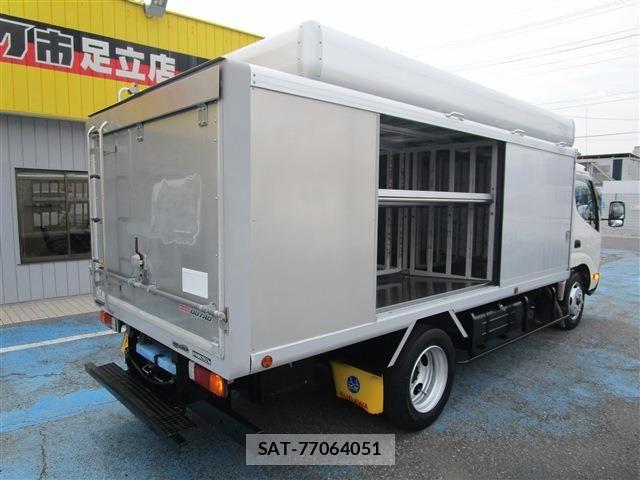 Hino DUTRO 2019-03 7454071-6
