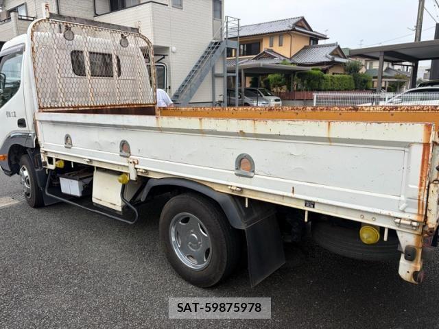Hino DUTRO 2017-03 7454075-4