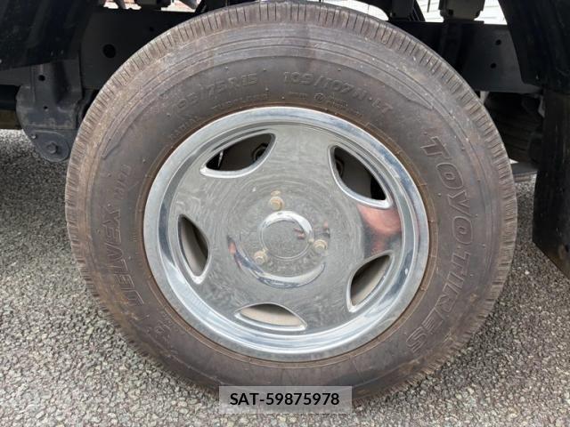 Hino DUTRO 2017-03 7454075-7