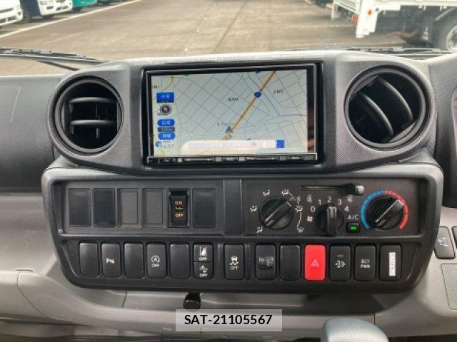 Hino DUTRO 2022-03 7454072-18
