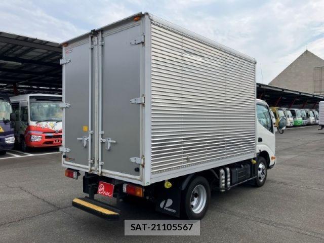 Hino DUTRO 2022-03 7454072-1
