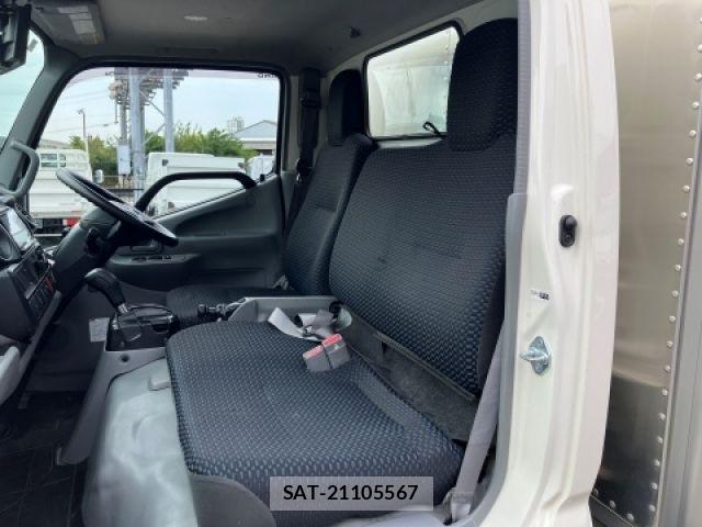 Hino DUTRO 2022-03 7454072-24