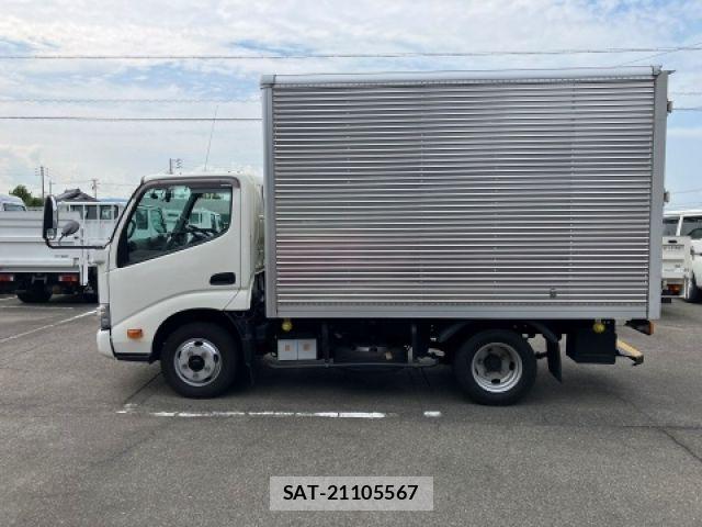 Hino DUTRO 2022-03 7454072-4
