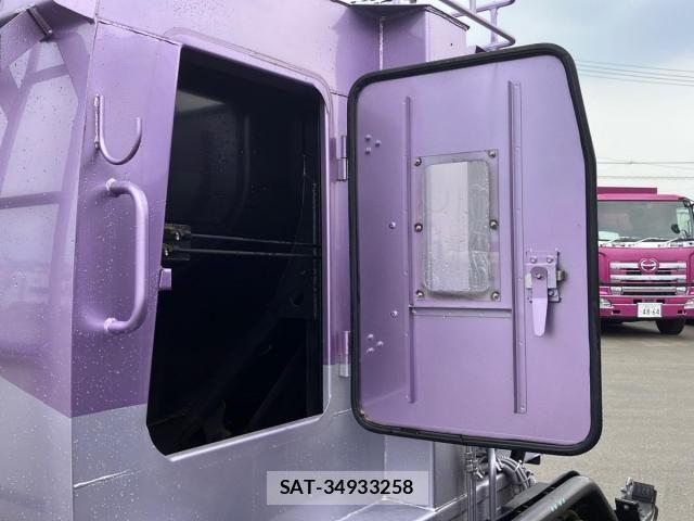 Hino DUTRO 2022-06 7454061-10