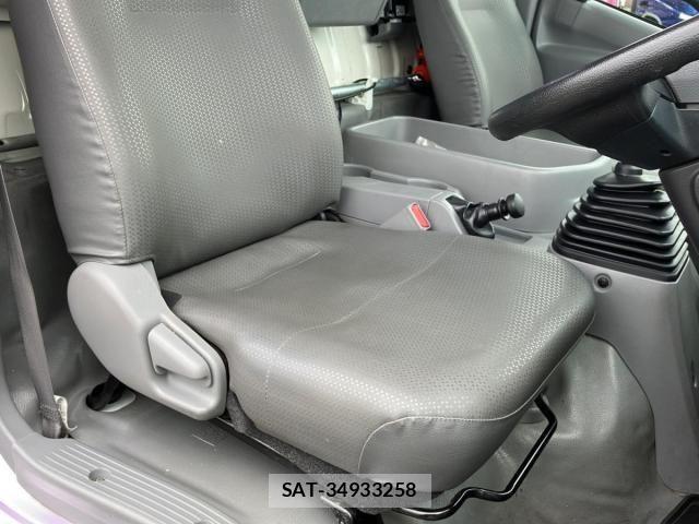 Hino DUTRO 2022-06 7454061-16