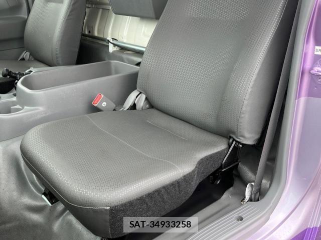 Hino DUTRO 2022-06 7454061-17