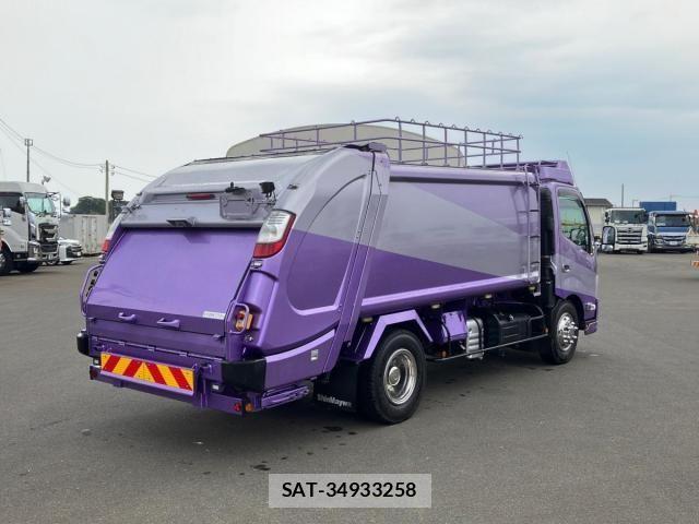 Hino DUTRO 2022-06 7454061-2